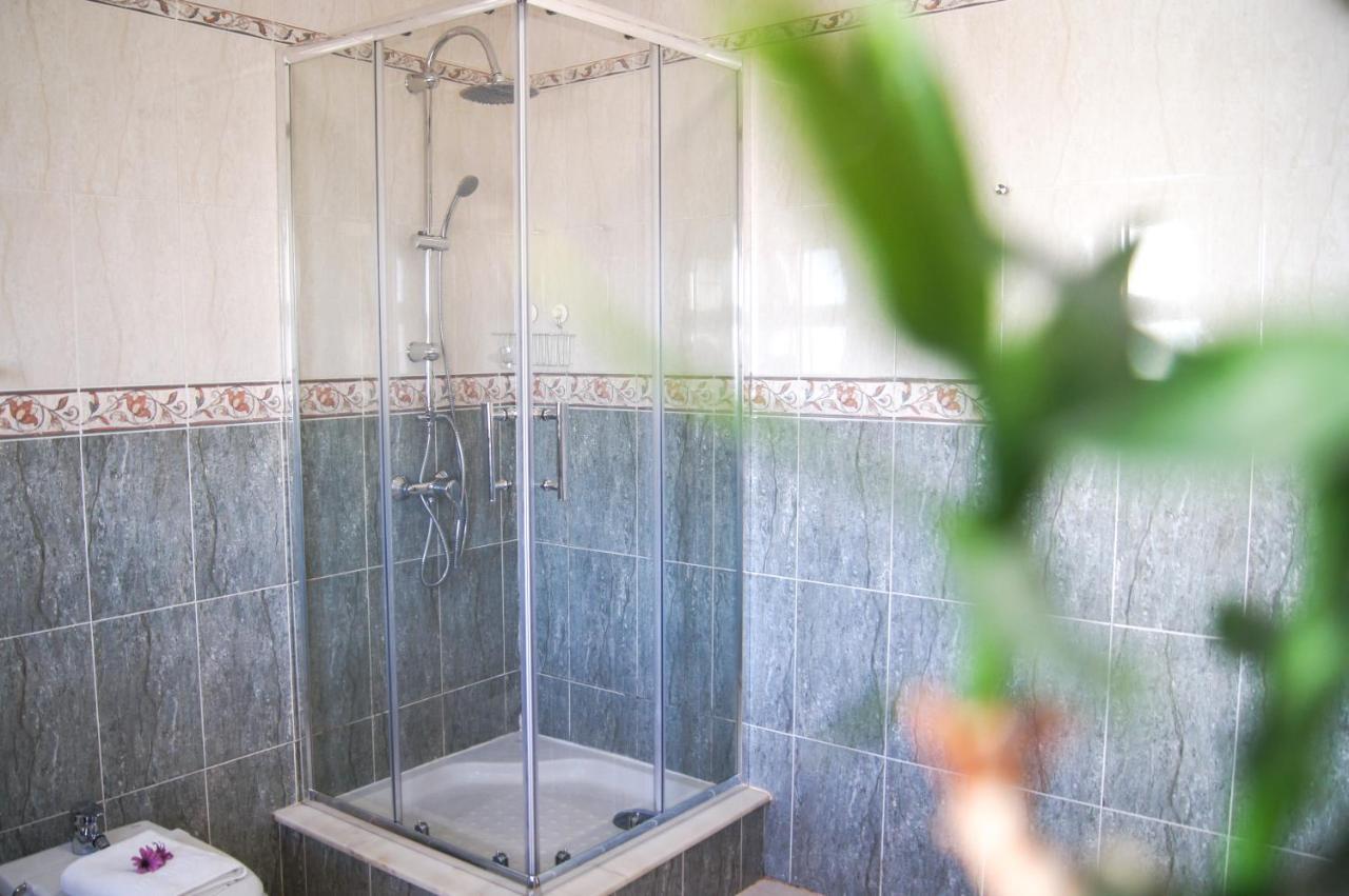 Aloha Burgau Guesthouse מראה חיצוני תמונה